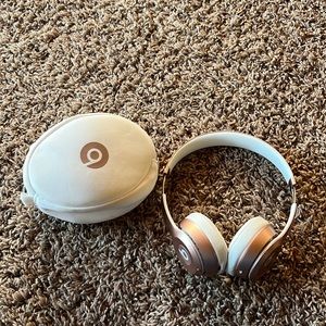 Beats wireless headphones